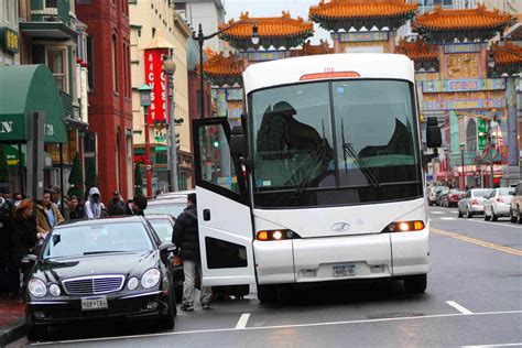 chinese bus sign in